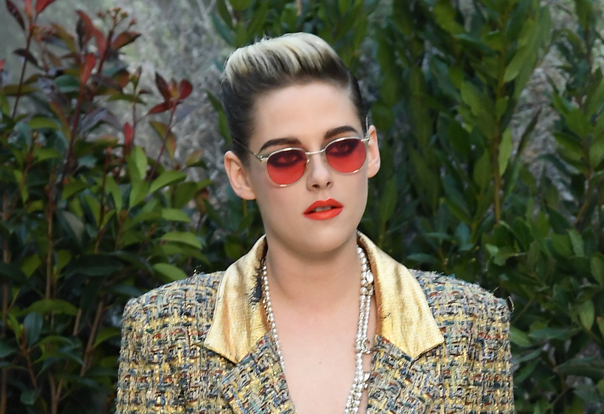 kristen-stewart-sexy-chanel-couture-10 kristen stewart sexy chanel couture 10