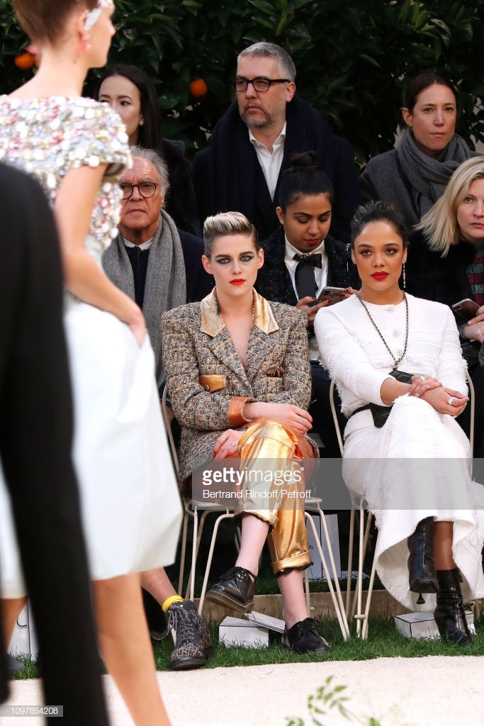 kristen-stewart-sexy-chanel-couture-20 kristen stewart sexy chanel couture 20