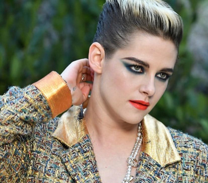 kristen-stewart-sexy-chanel-couture-23 kristen stewart sexy chanel couture 23