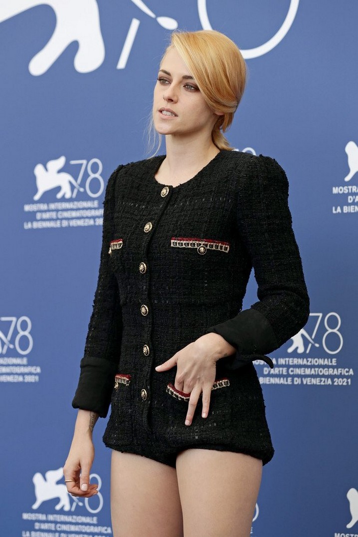 kristen-stewart-sexy-legs-in-venice-thefappening-cfd-14 kristen stewart sexy legs in venice thefappening cfd 14