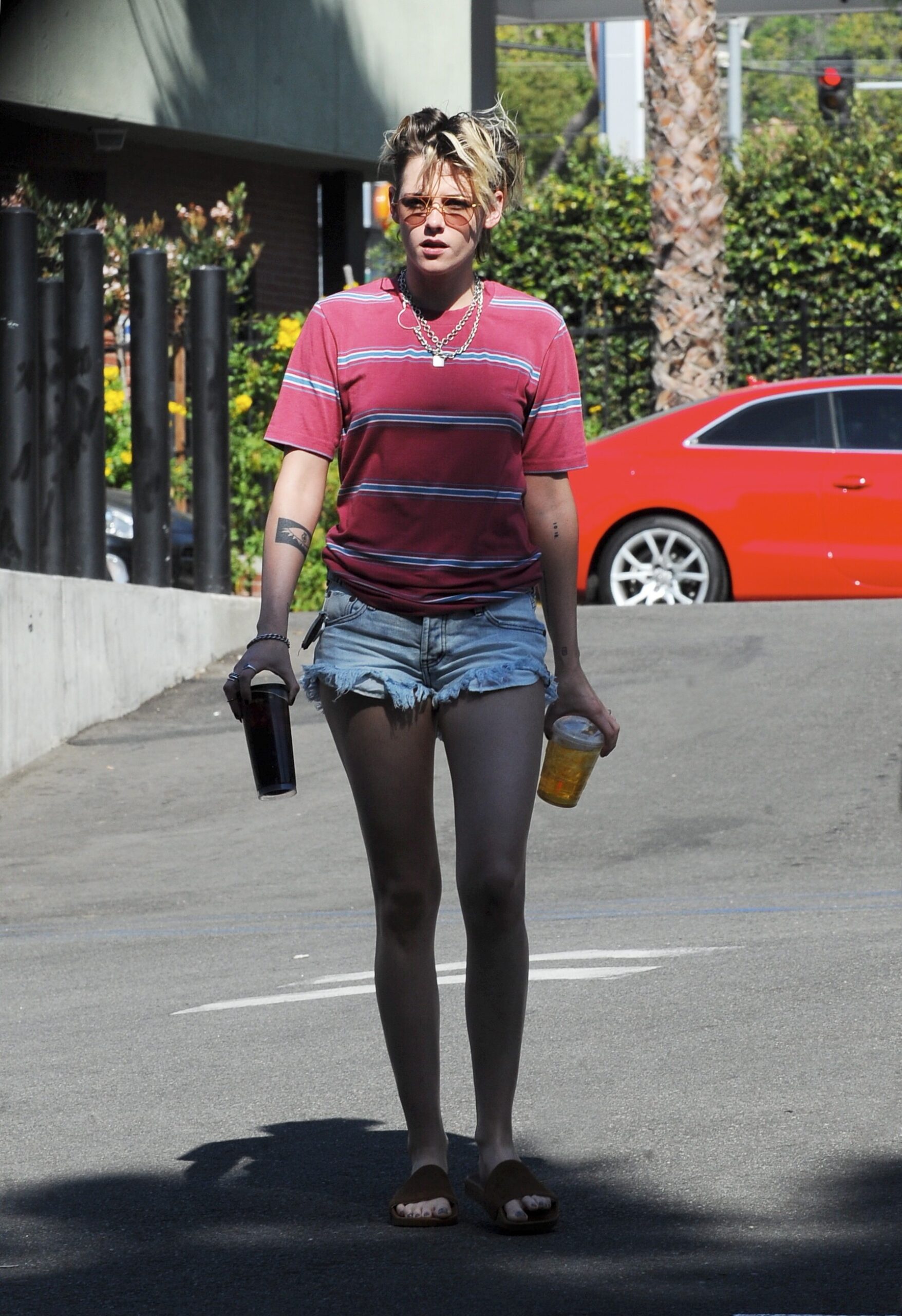 kristen stewart sexy street look thefappening cfd 8 scaled