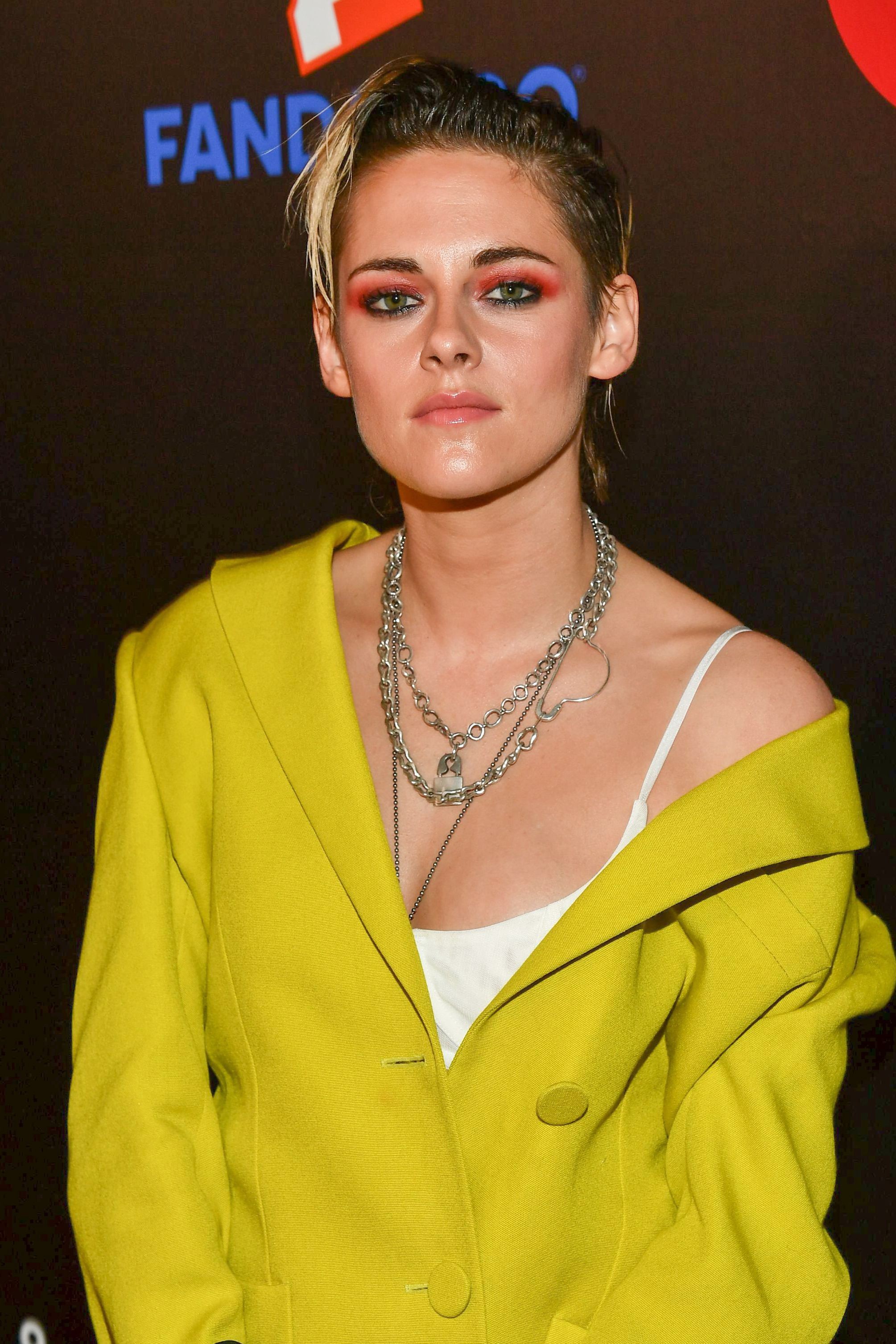 kristen-stewart-sexy-thefappening-cfd-11 kristen stewart sexy thefappening cfd 11