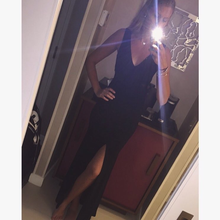 kristina-mladenovic-leaked-private-selfie-4 Kristina Mladenovic Leaked