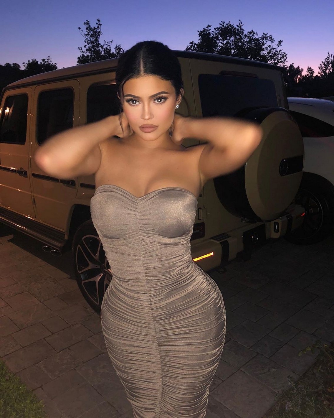 kylie-jenner-big-tits-small-top-thefappeningpro-3 kylie jenner big tits small top thefappeningpro 3