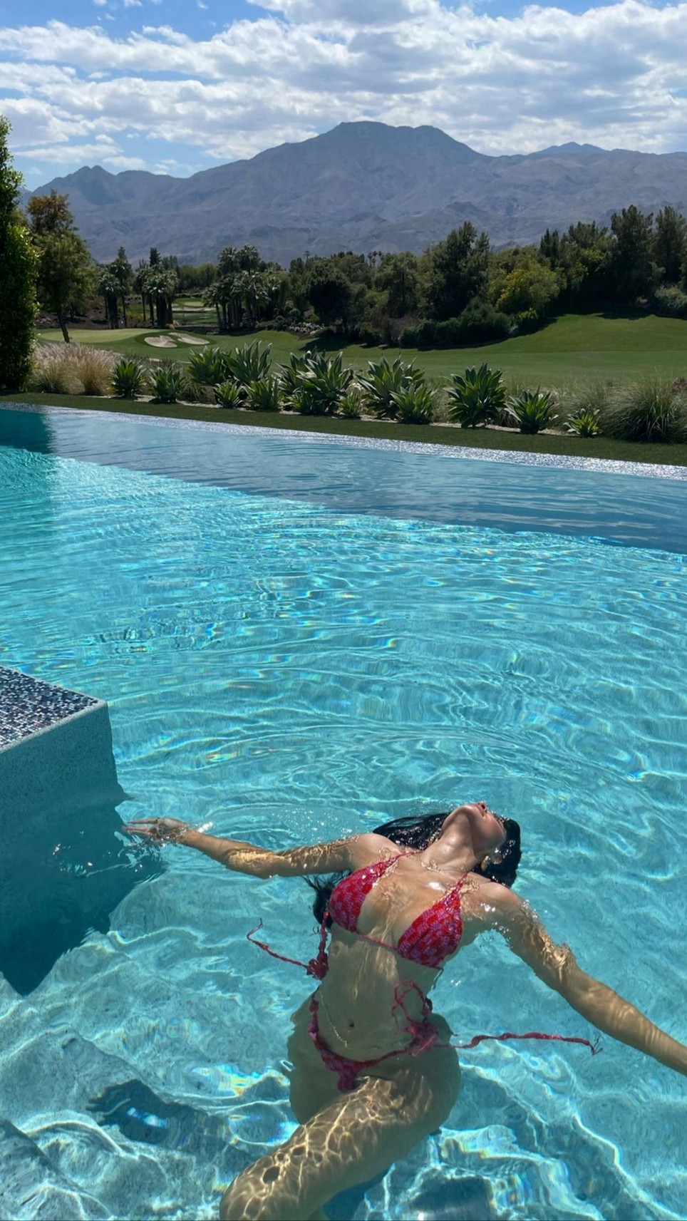 kylie-jenner-in-frankies-bikinis-thefappening-pro-2 Kylie Jenner Bikini