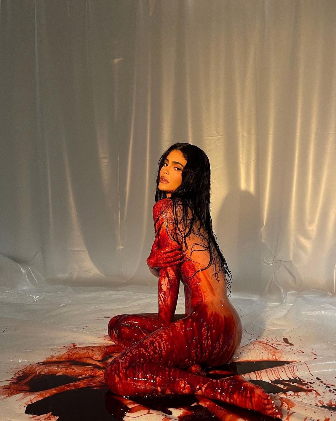 kylie-jenner-naked-for-halloween-2021-thefappening-cfd_ Kylie Jenner Naked For Halloween 2021