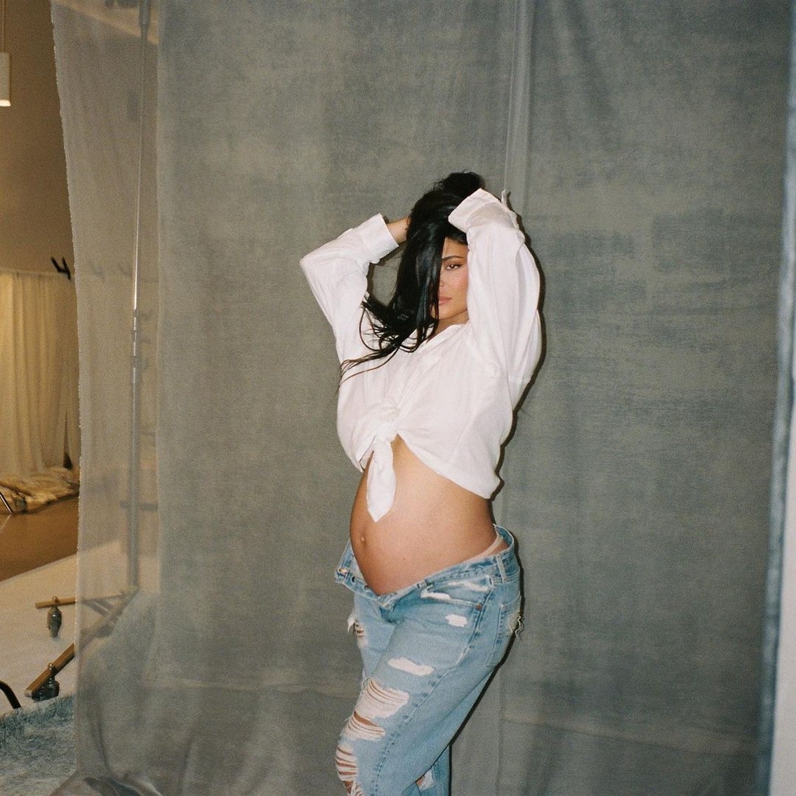kylie-jenner-pregnant-thefappening-cfd-3-1 Kylie Jenner Flaunts Her Huge Baby Bump