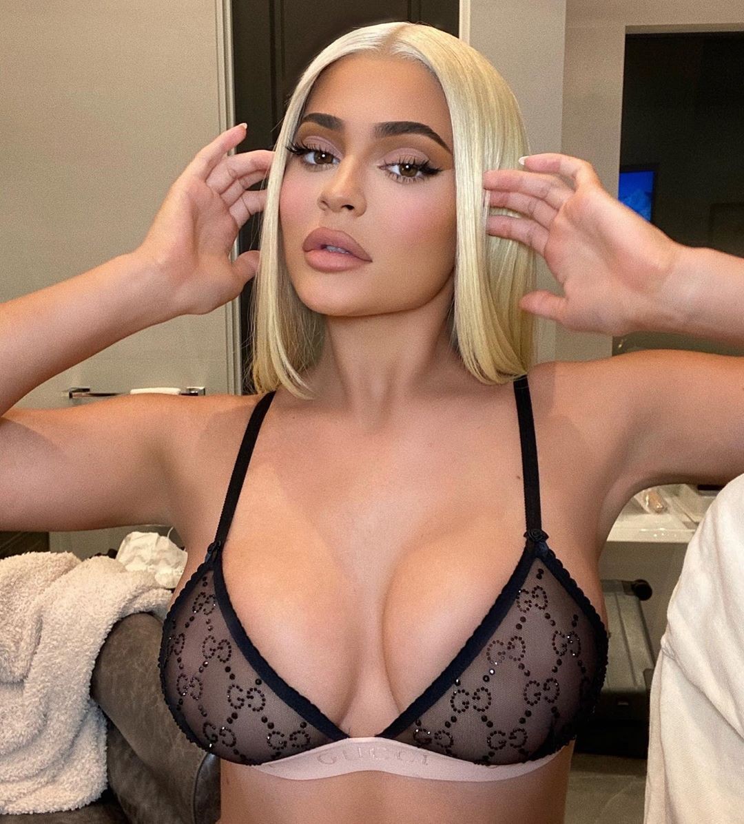 kylie-jenner-sexy-blonde-thefappening-pro-1-1 Kylie Jenner Sexy Blonde