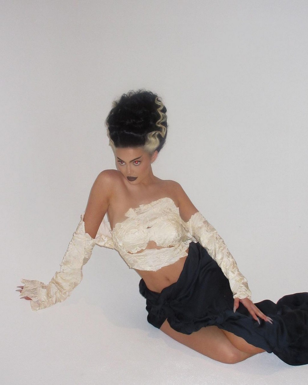 kylie-jenner-sexy-halloween-thefappening-cfd-1 kylie jenner sexy halloween thefappening cfd 1