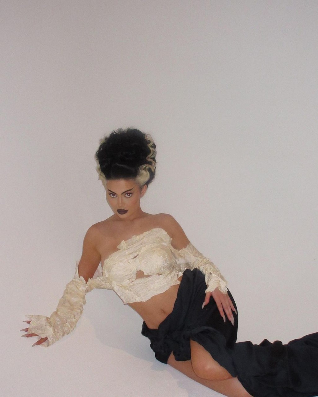 kylie-jenner-sexy-halloween-thefappening-cfd-2 kylie jenner sexy halloween thefappening cfd 2