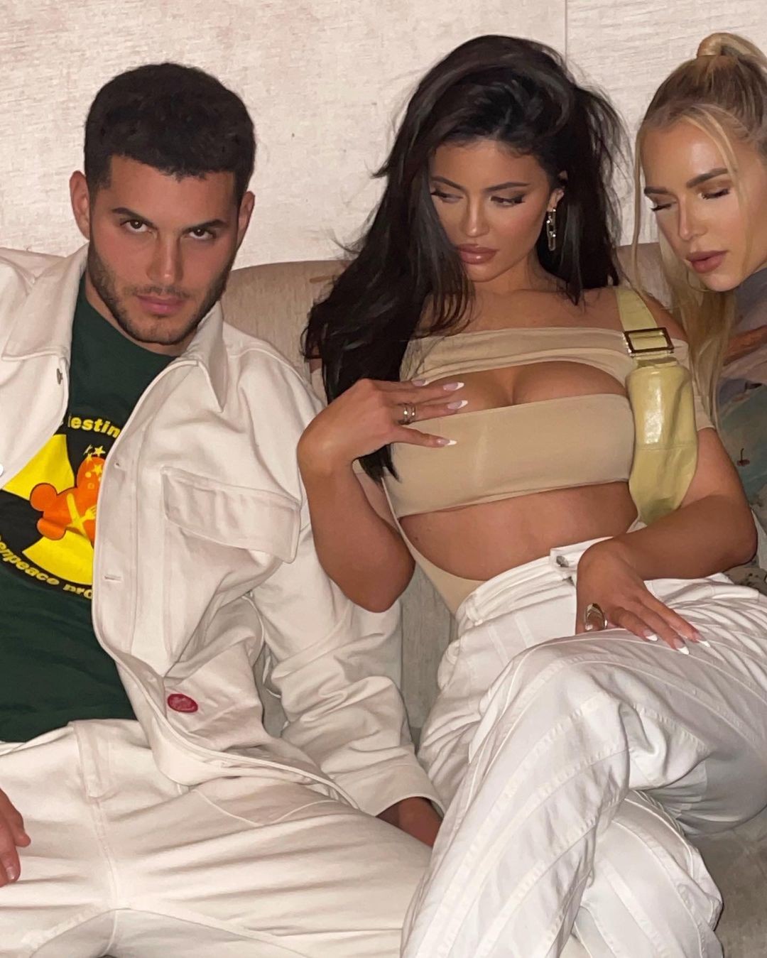 kylie-jenner-sexy-look-in-beverly-hills-thefappening-pro-22 kylie jenner sexy look in beverly hills thefappening pro 22