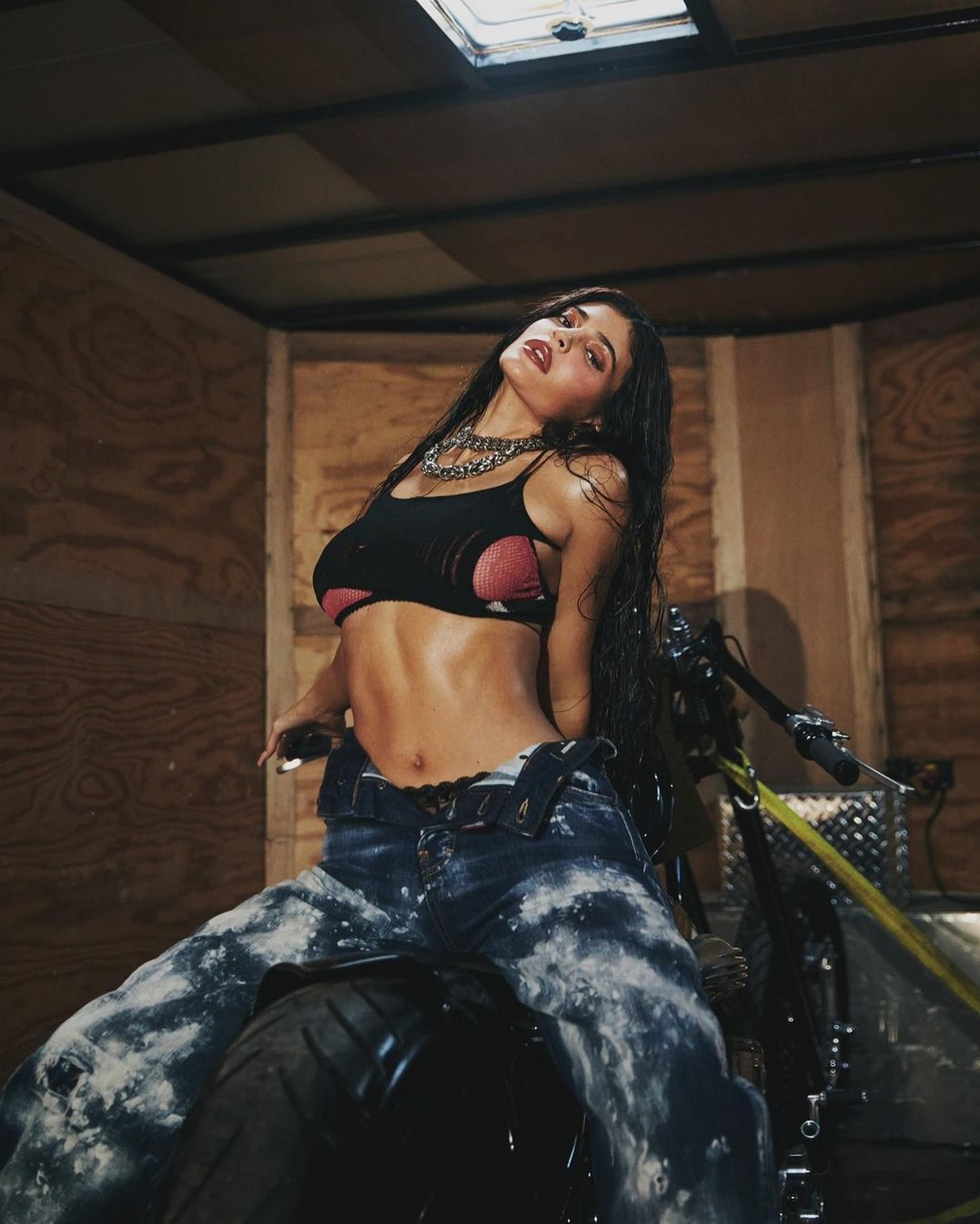 kylie-jenner-tmrw-magazine-thefappening-cfd-2 Kylie Jenner Hot