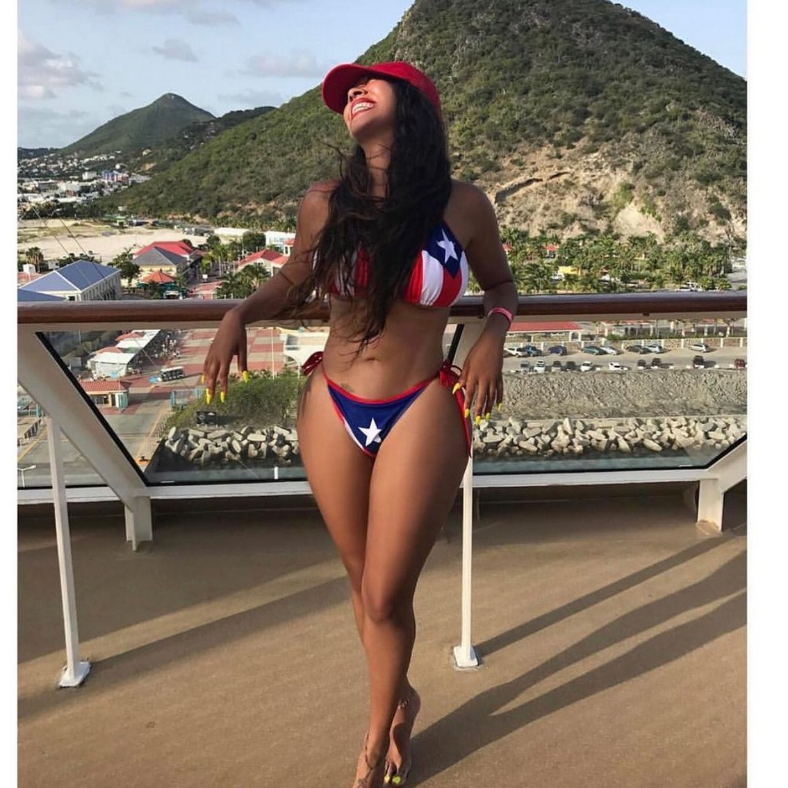 la-la-anthony-show-off-her-curved-body-in-sexy-bikini-thefappening-cfd-18 La La Anthony USA Bikini