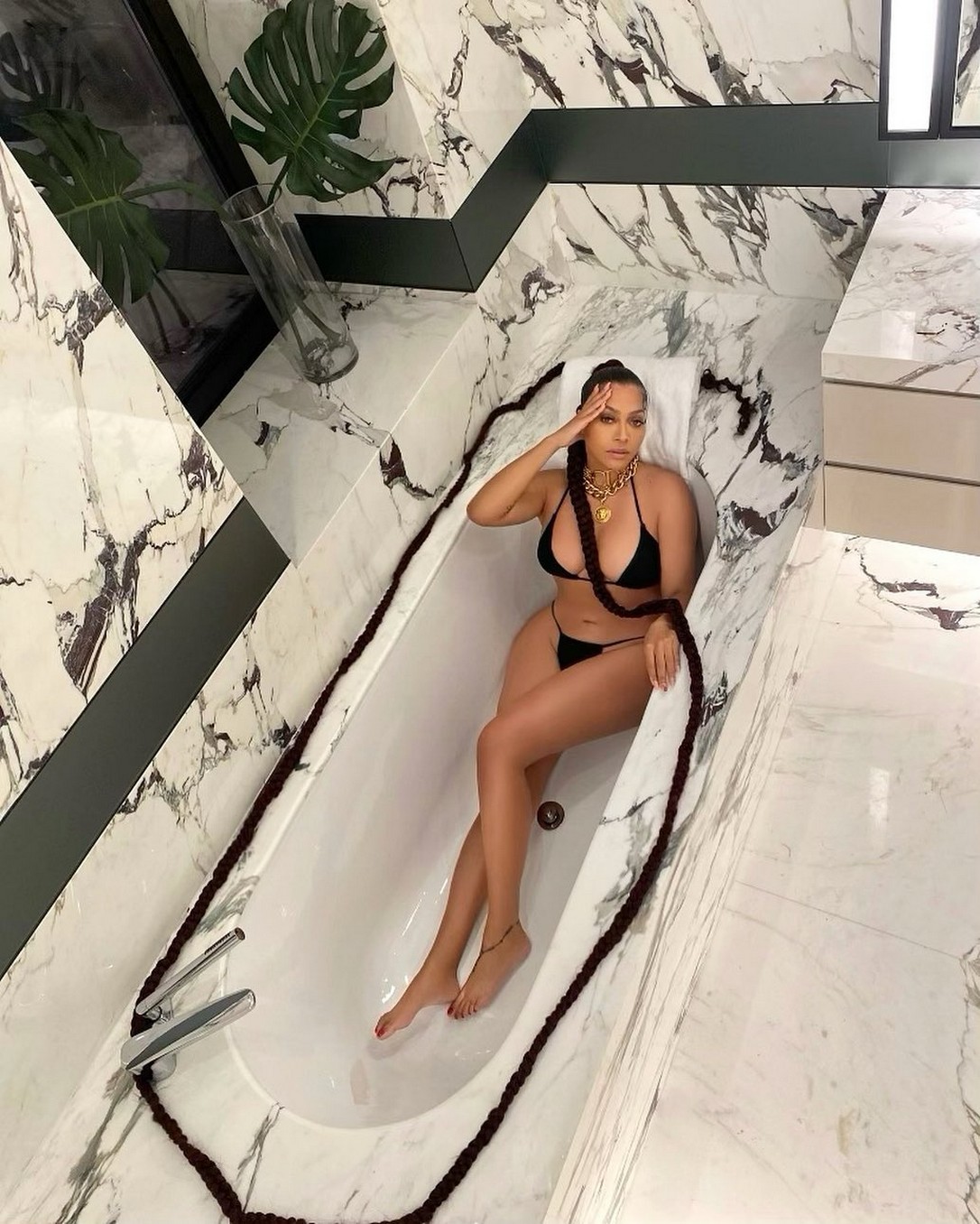 la-la-anthony-show-off-her-curved-body-in-sexy-bikini-thefappening-cfd-8 la la anthony show off her curved body in sexy bikini thefappening cfd 8
