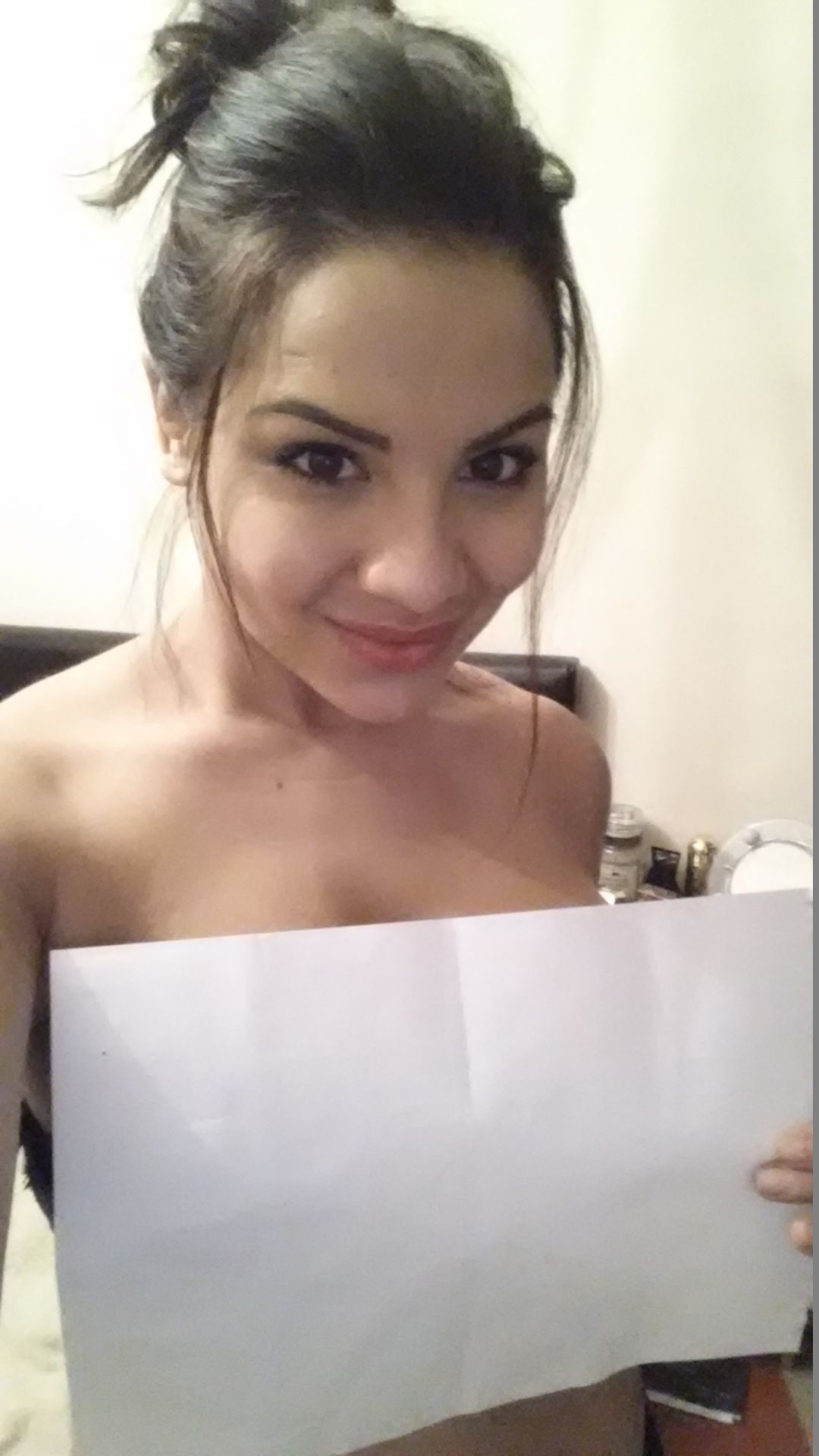 lacey-banghard-26-nude-thefappening-pro_ lacey banghard 26 nude thefappening pro
