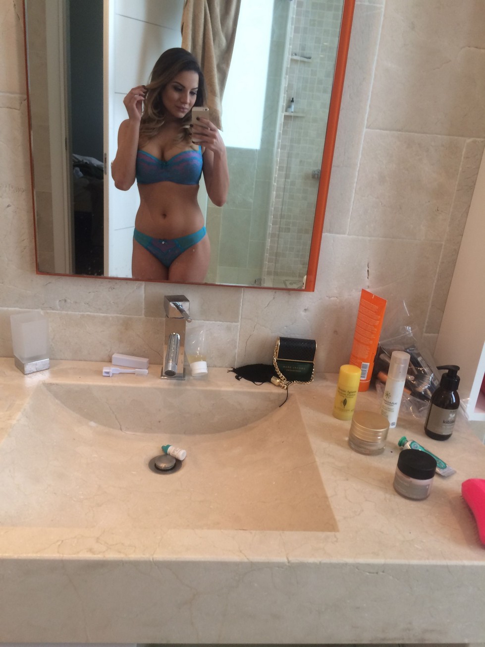 lacey-banghard-51-nude-thefappening-pro_ lacey banghard 51 nude thefappening pro
