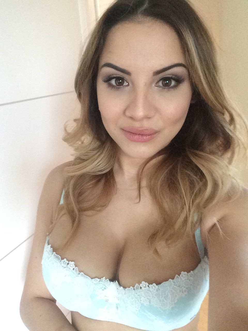 lacey-banghard-54-nude-thefappening-pro_ lacey banghard 54 nude thefappening pro