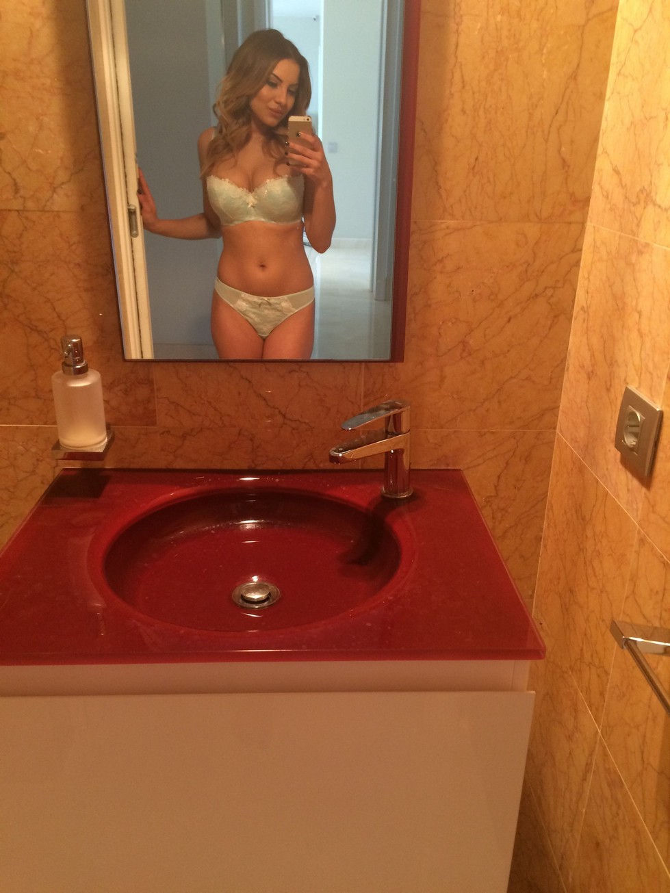 lacey-banghard-56-nude-thefappening-pro_ lacey banghard 56 nude thefappening pro