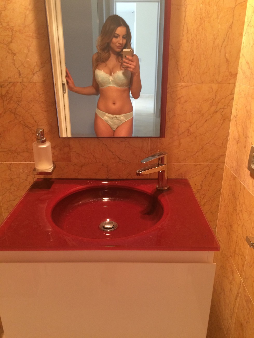 lacey-banghard-57-nude-thefappening-pro_ lacey banghard 57 nude thefappening pro