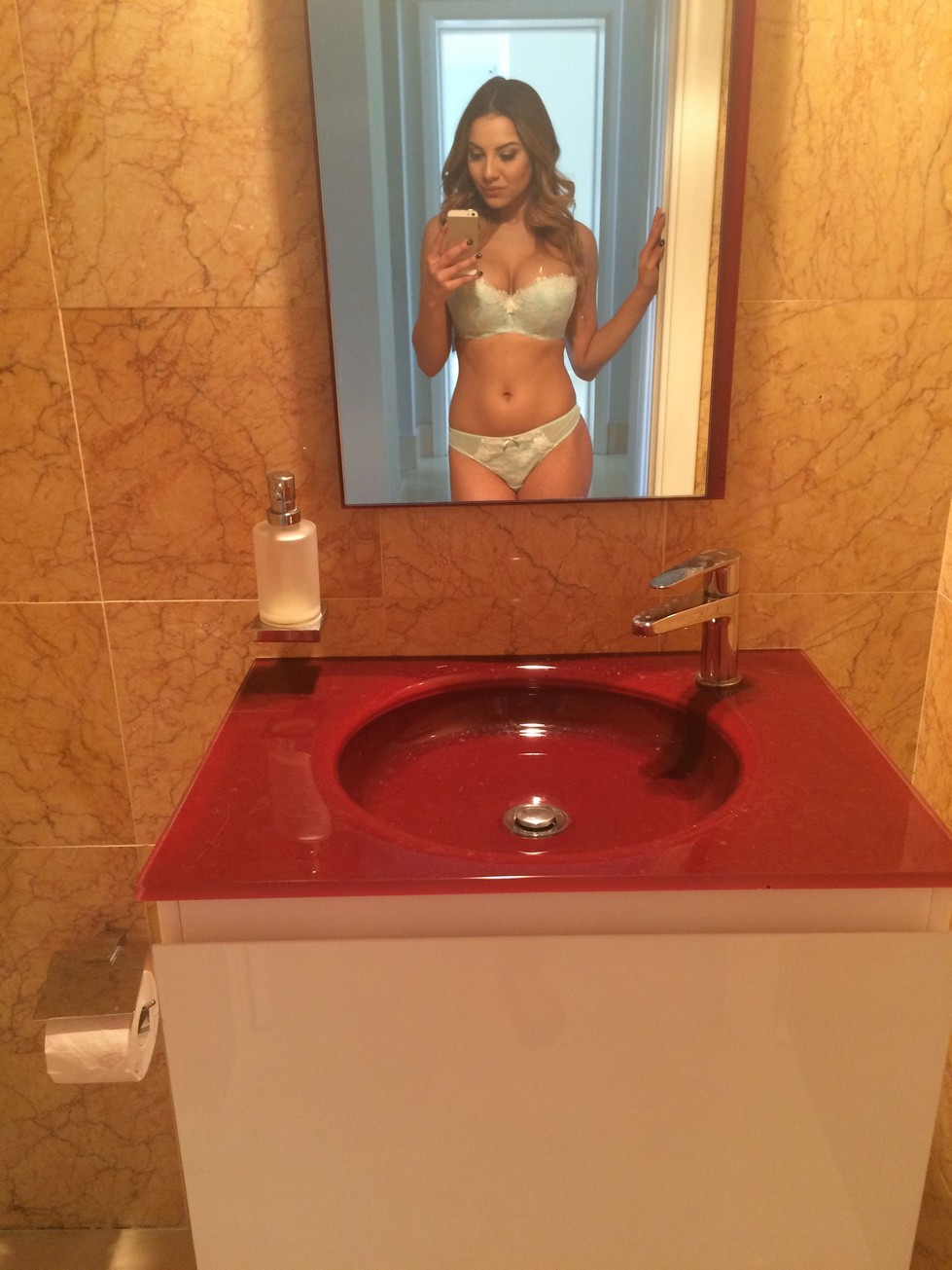 lacey-banghard-58-nude-thefappening-pro_ lacey banghard 58 nude thefappening pro