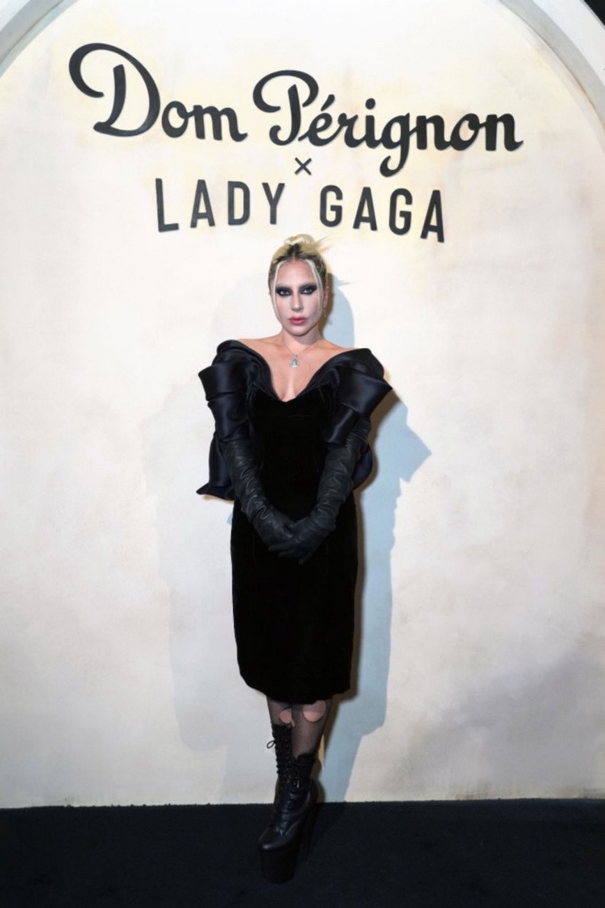 lady-gaga-deep-cleavage-thefappening-cfd-7 Lady Gaga Hot