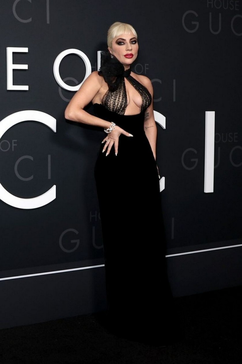 lady-gaga-flaunts-her-tits-thefappening-cfd-6 Lady Gaga Sideboobs