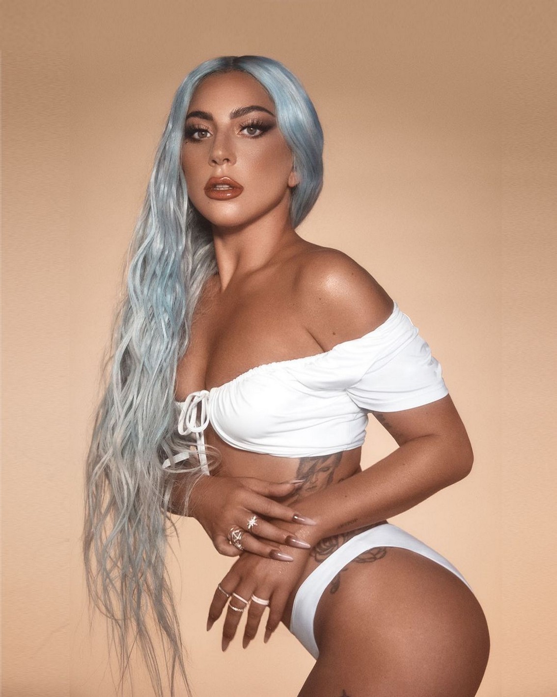 lady-gaga-pokies-and-topless-thefappeningpro-1 Lady Gaga Sexy