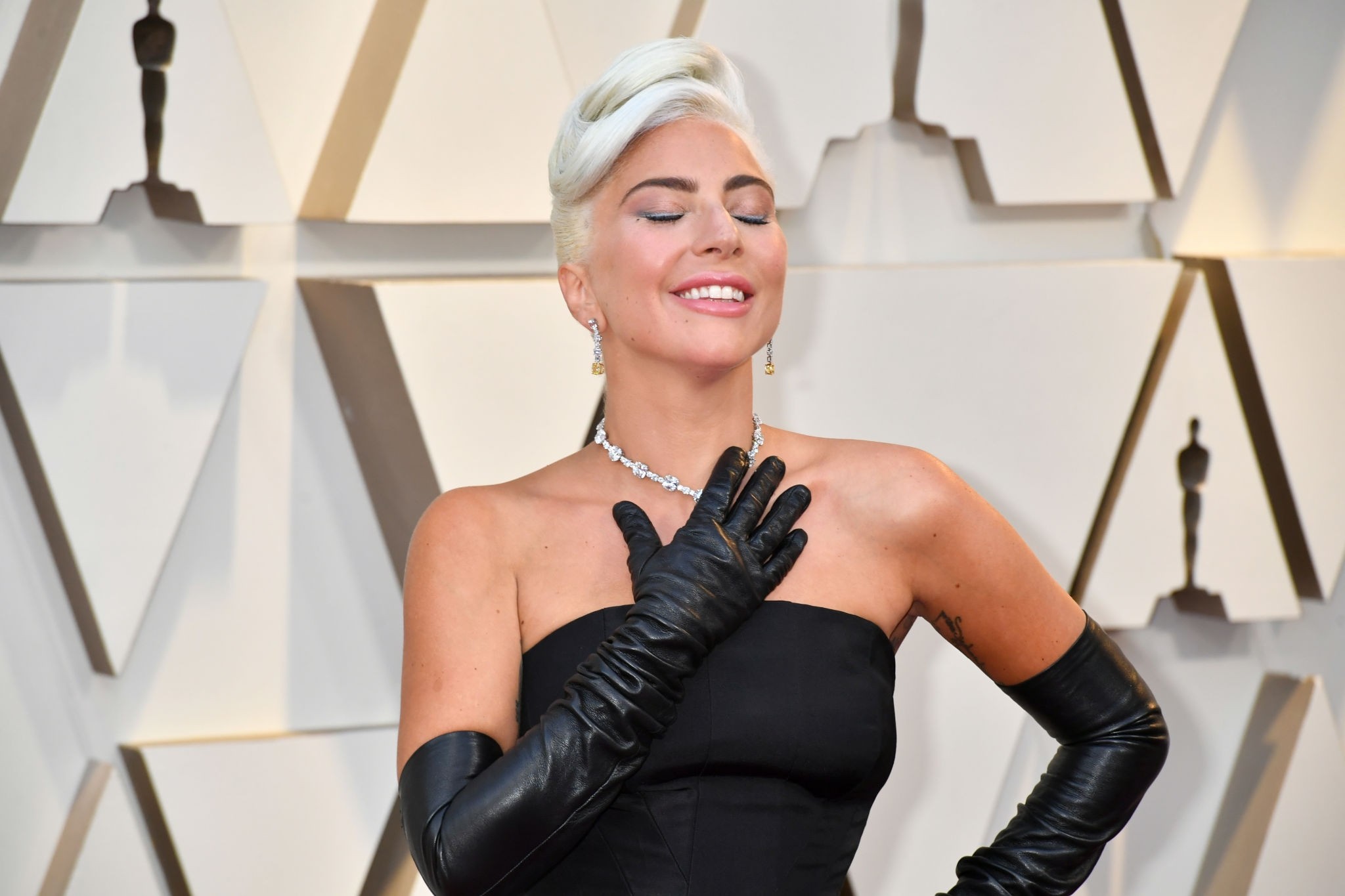 lady-gaga-sexy-academy-award-5 lady gaga sexy academy award 5