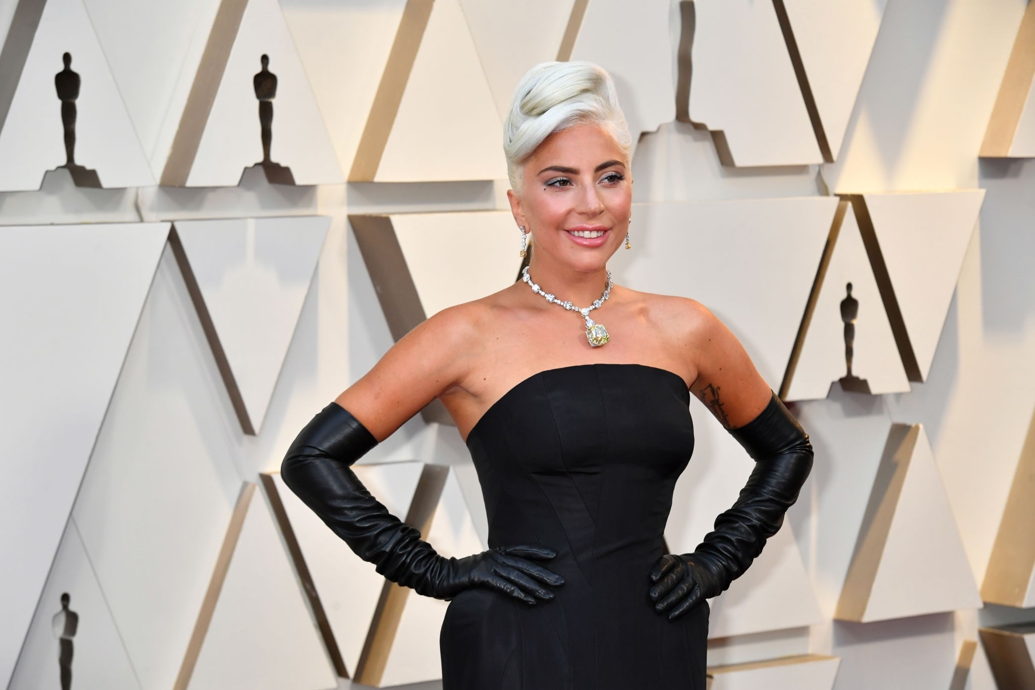 lady-gaga-sexy-academy-award-8 lady gaga sexy academy award 8