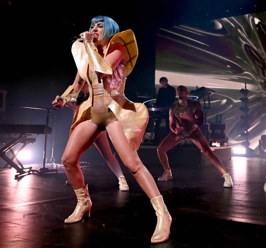 lady-gaga-sexy-enigma-show-11 lady gaga sexy enigma show 11