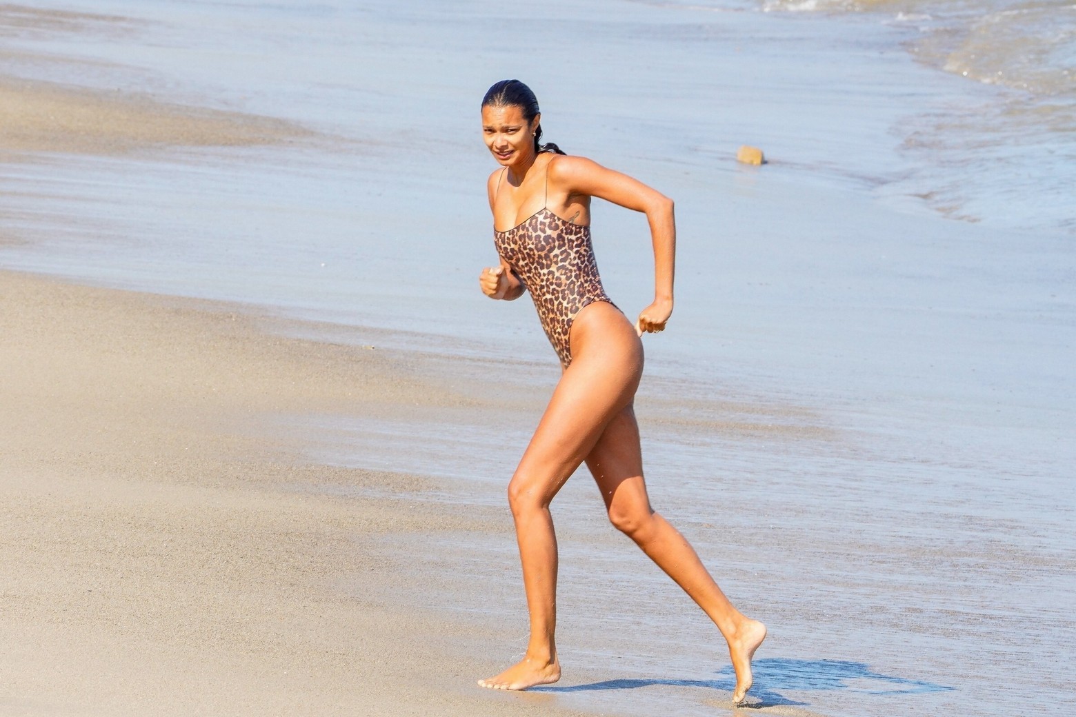 lais-ribeiro-sexy-leopard-bikini-thefappening-pro-11 lais ribeiro sexy leopard bikini thefappening pro 11