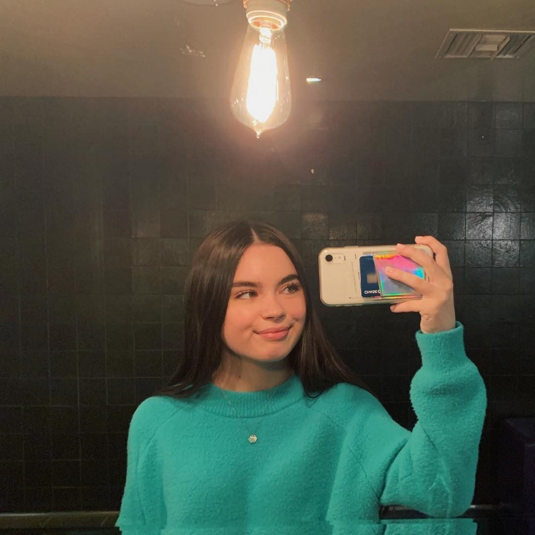 landry-bender-sexy-thefappening-cfd-24 Landry Bender Selfie