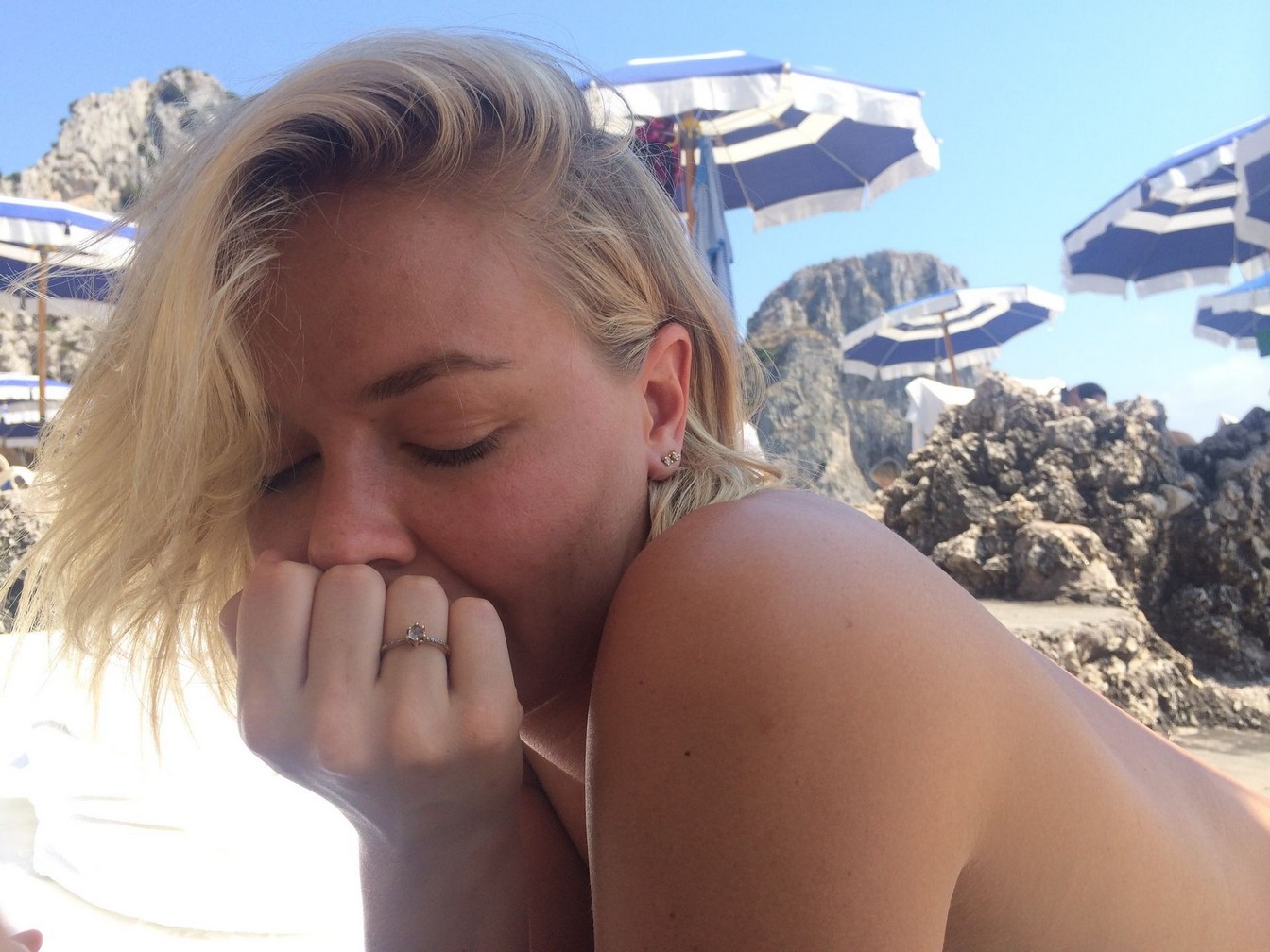 lara-bingle-nude-3 lara bingle nude 3