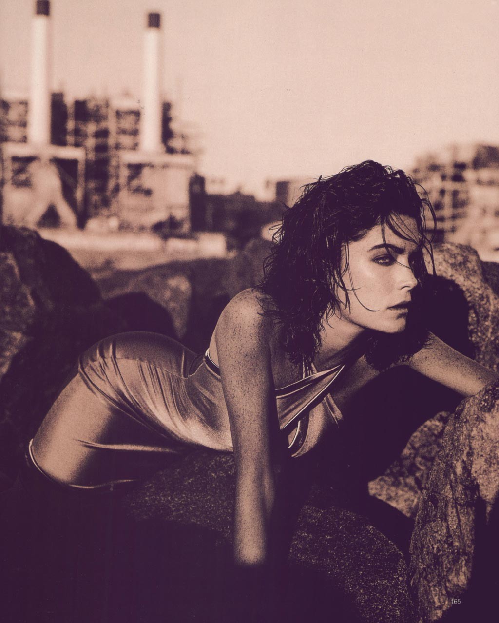lara-flynn-boyle-explicit-sexy-images-13 lara flynn boyle explicit sexy images 13
