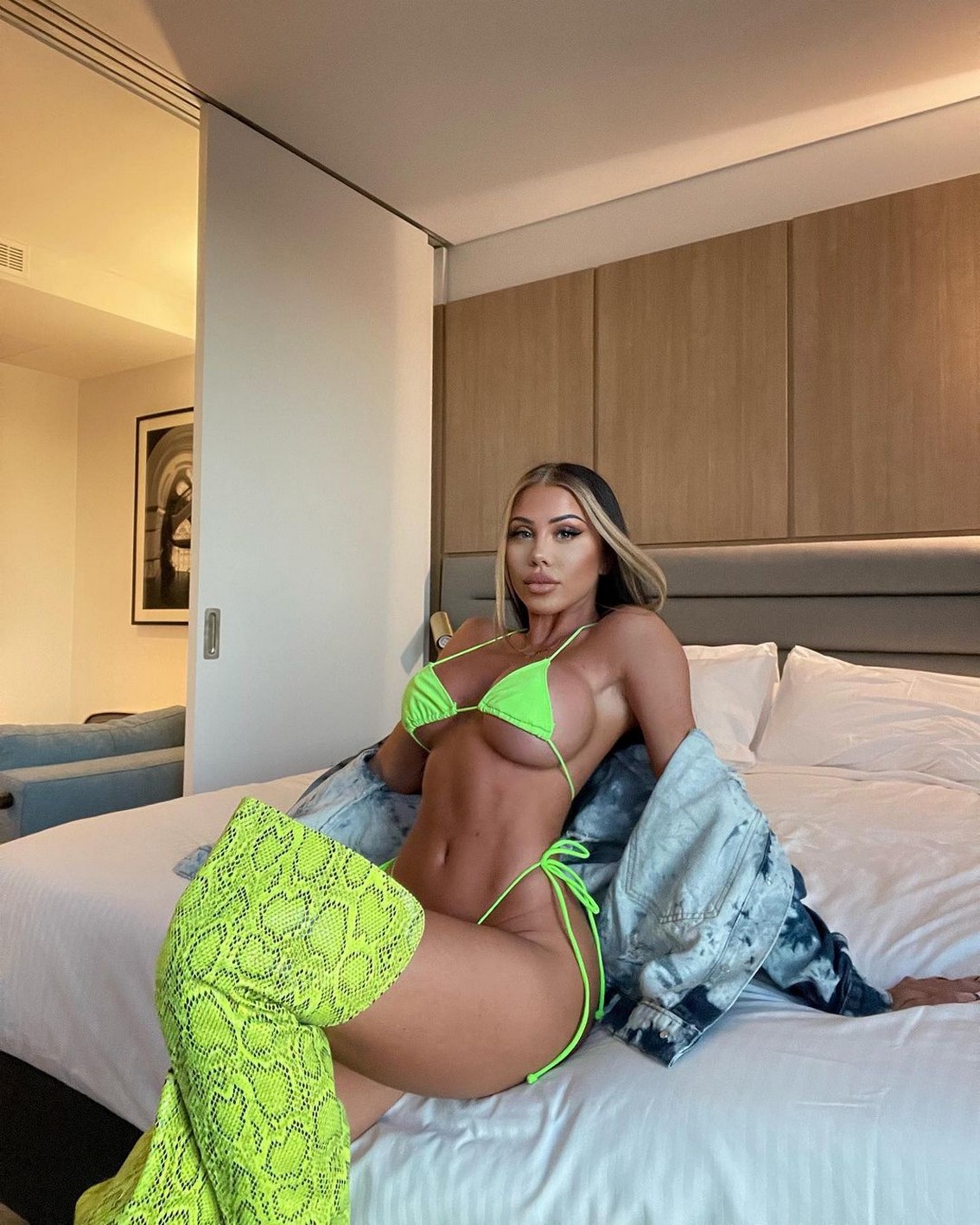 laura-amy-sexy-bikini-thefappening-cfd-1 Laura Amy Green Bikini