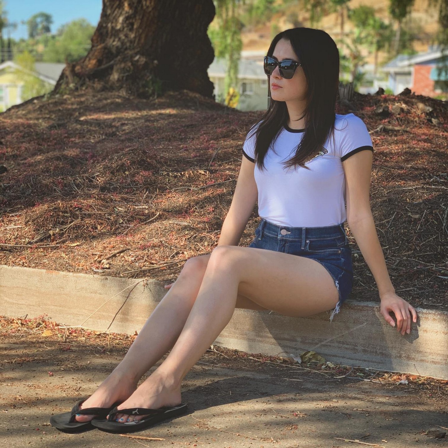 laura-marano-feet-thefappening-cfd-8 laura marano feet thefappening cfd 8
