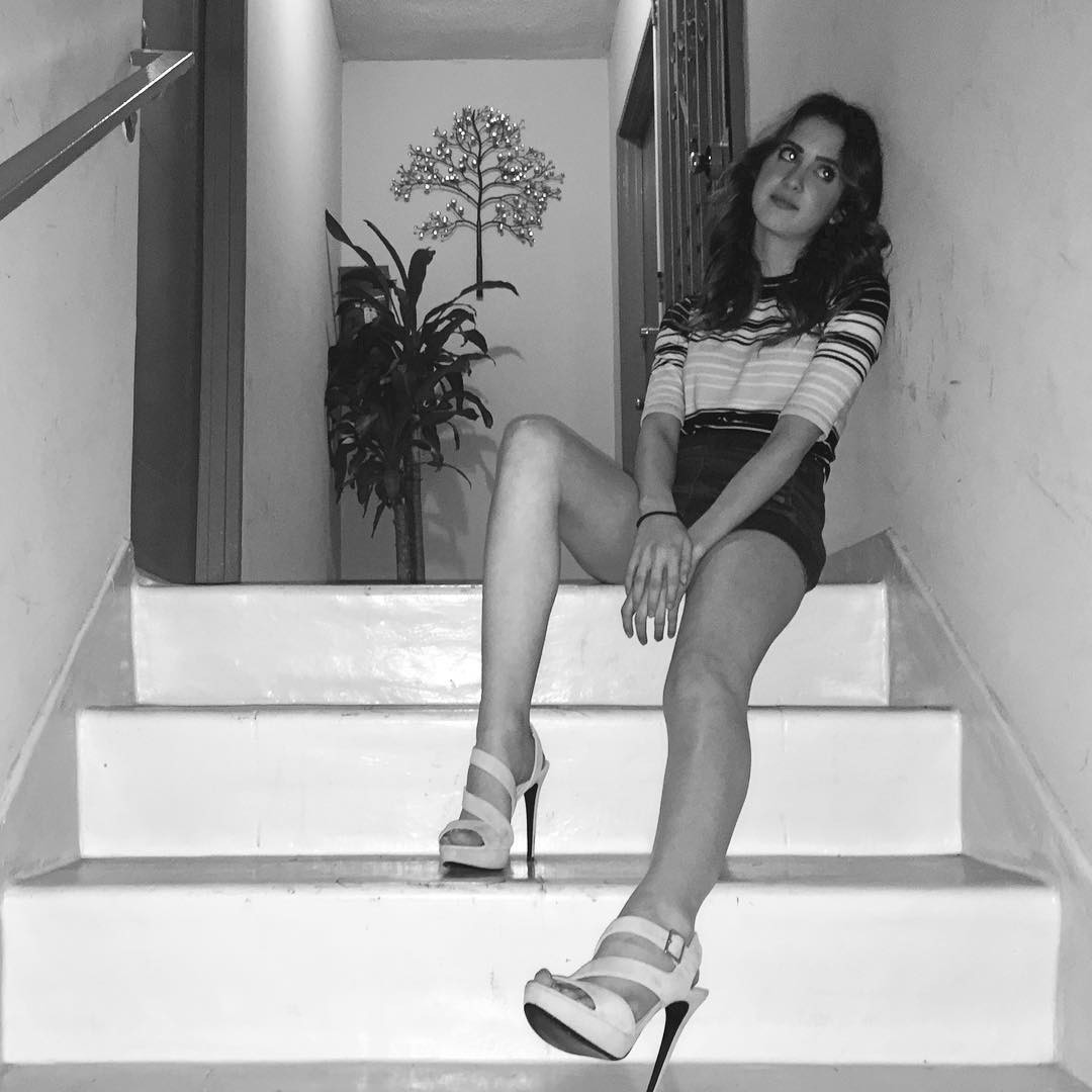 laura-marano-leggy-thefappening-cfd-12 Laura Marano Long Legs
