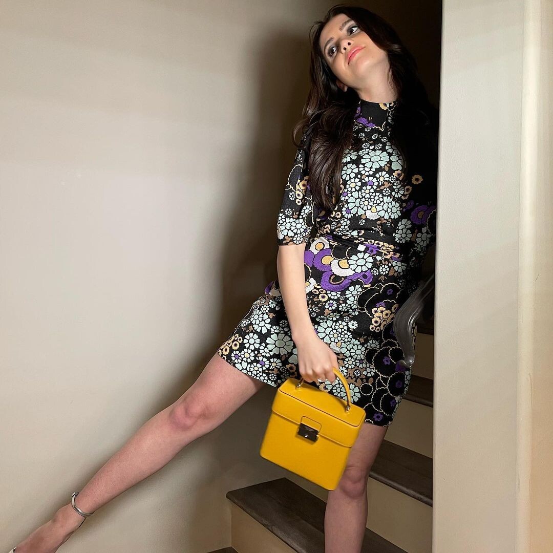laura-marano-leggy-thefappening-cfd-3 laura marano leggy thefappening cfd 3