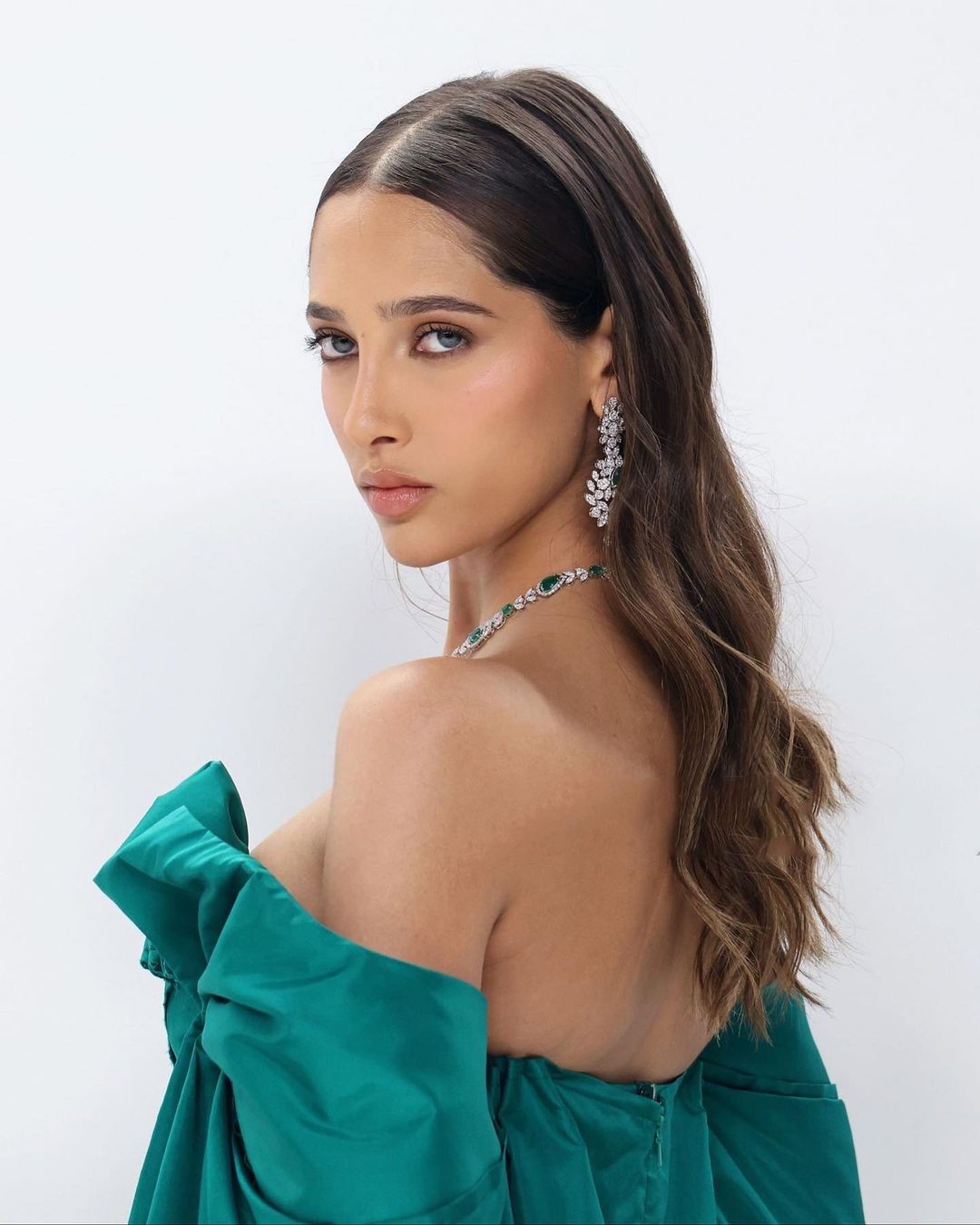 leggy-yasmin-wijnaldum-looks-sexy-in-any-pics-thefappening-cfd-16 Yasmin Wijnaldum
