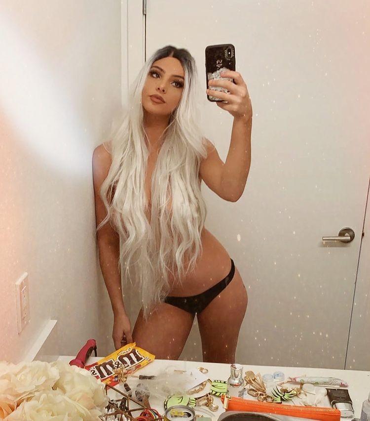 lele-pons-nude-thefappening-cfd-2 Lele Pons Leaekd Selfie