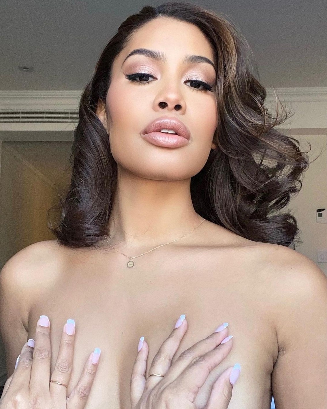 leyna-bloom-nude-thefappening-cfd-11 leyna bloom nude thefappening cfd 11