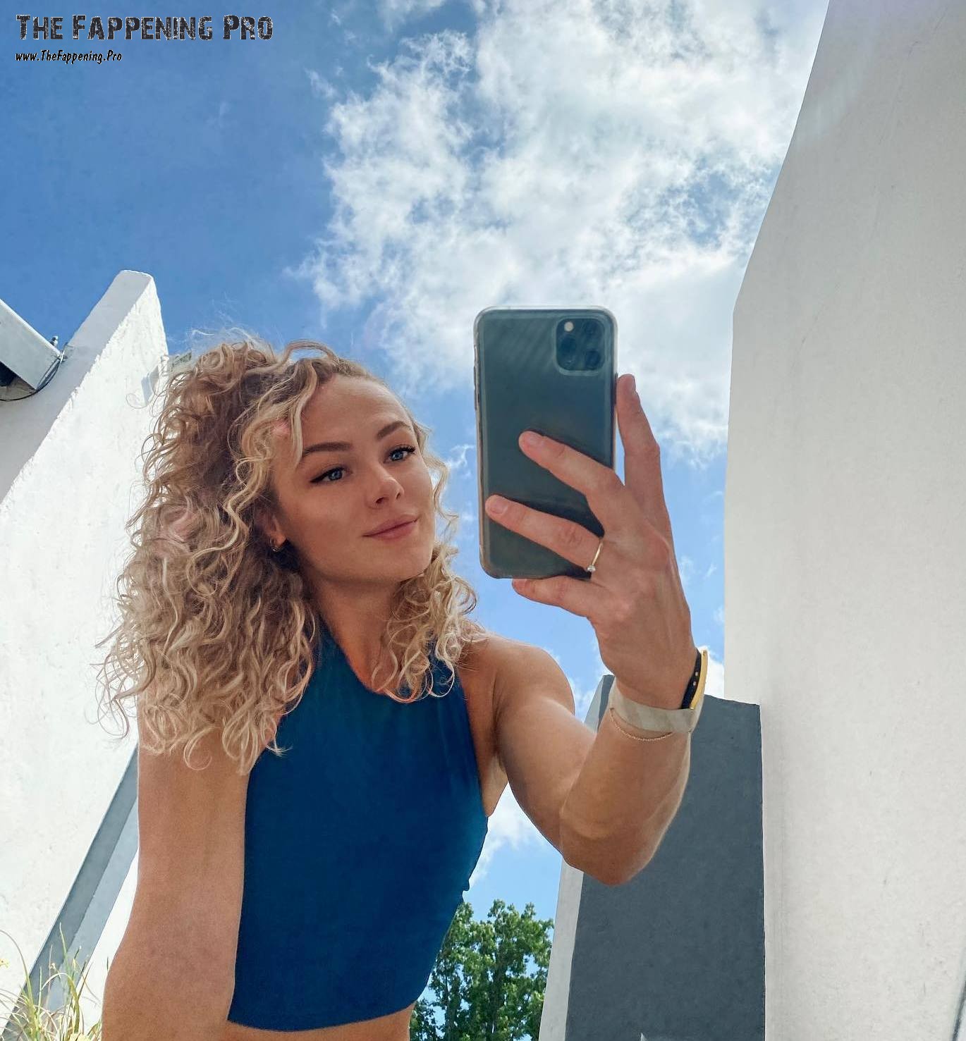 lieke-klaver-sexy-thefappening-cfd-5 Lieke Klaver Pretty On Selfie