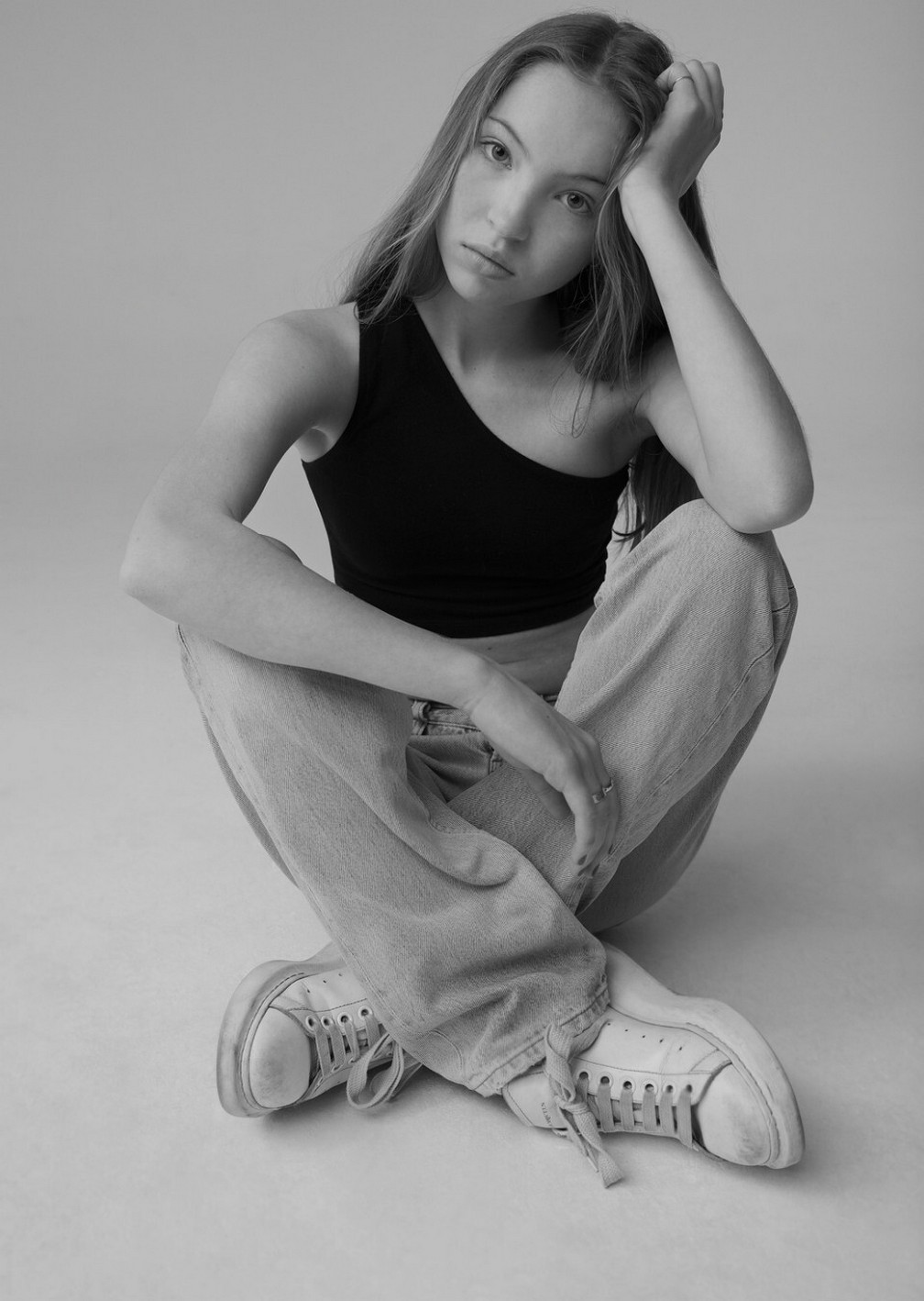 lila-grace-sexiest-pics-of-kate-moss-daughter-thefappening-cfd-5 lila grace sexiest pics of kate moss daughter thefappening cfd 5