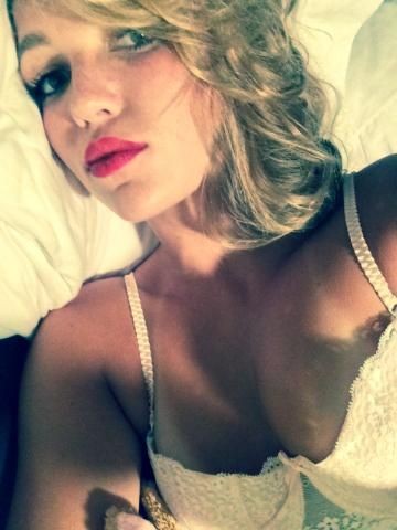 lili-simmons-fappening-nude-29 Lili-Simmons-Fappening-Nude-29