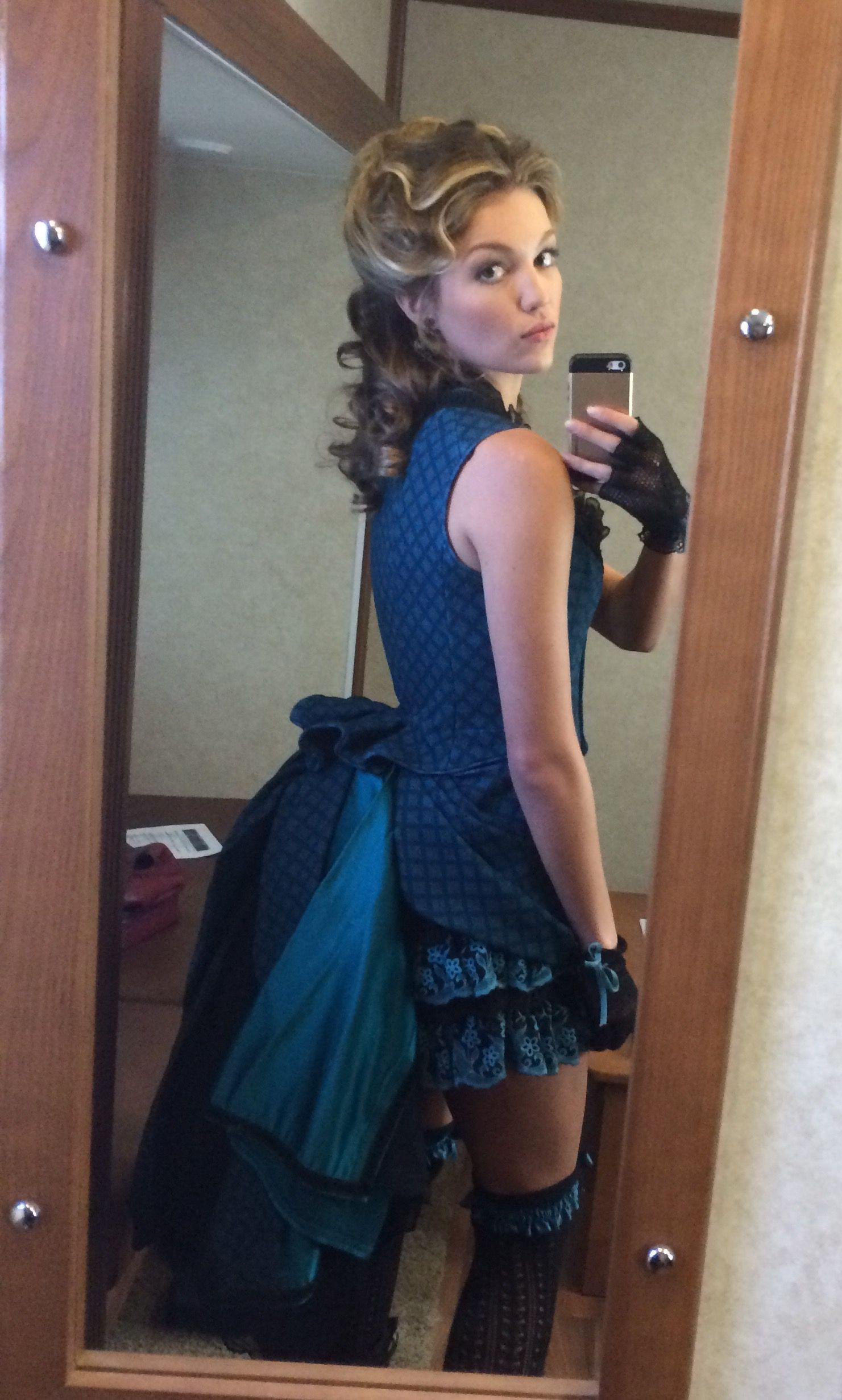 lili-simmons-fappening-nude-55 Lili-Simmons-Fappening-Nude-55