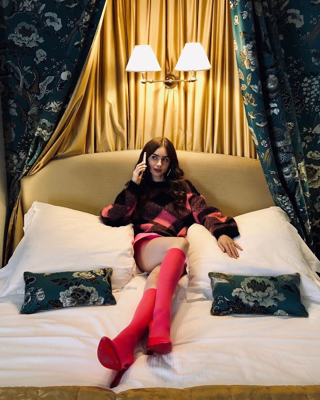 lily-collins-sexy-2020-thefappening-pro-4 Lily Collins Sexy in Bed