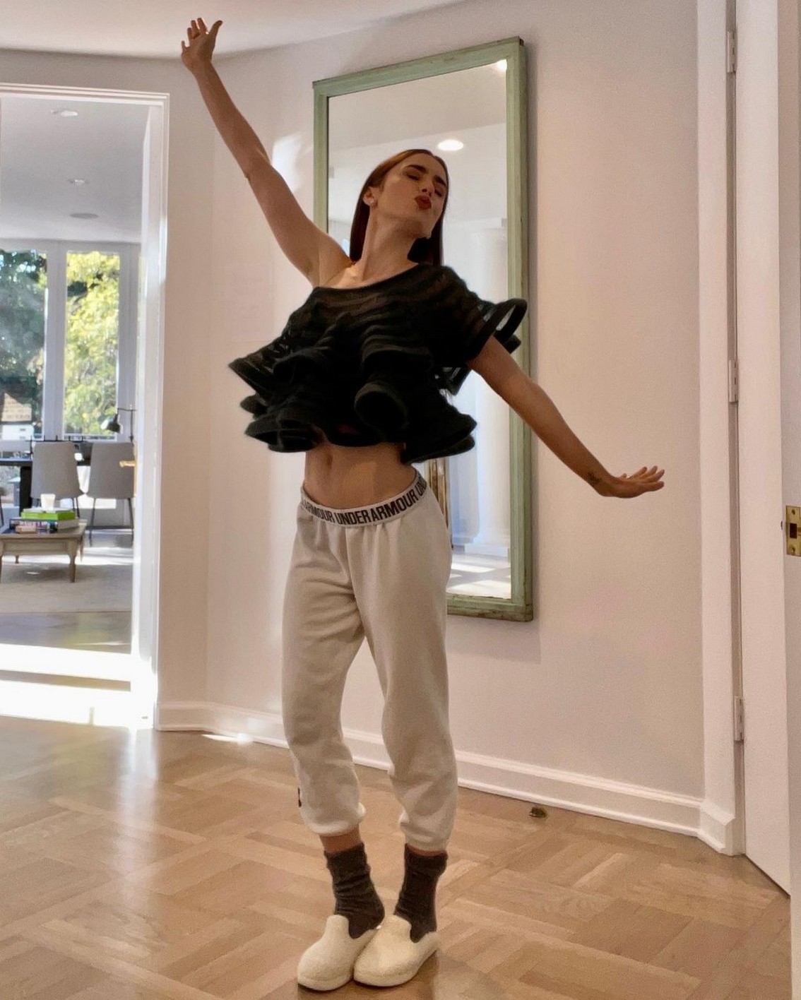 lily-collins-sexy-thefappening-cfd-7 lily collins sexy thefappening cfd 7