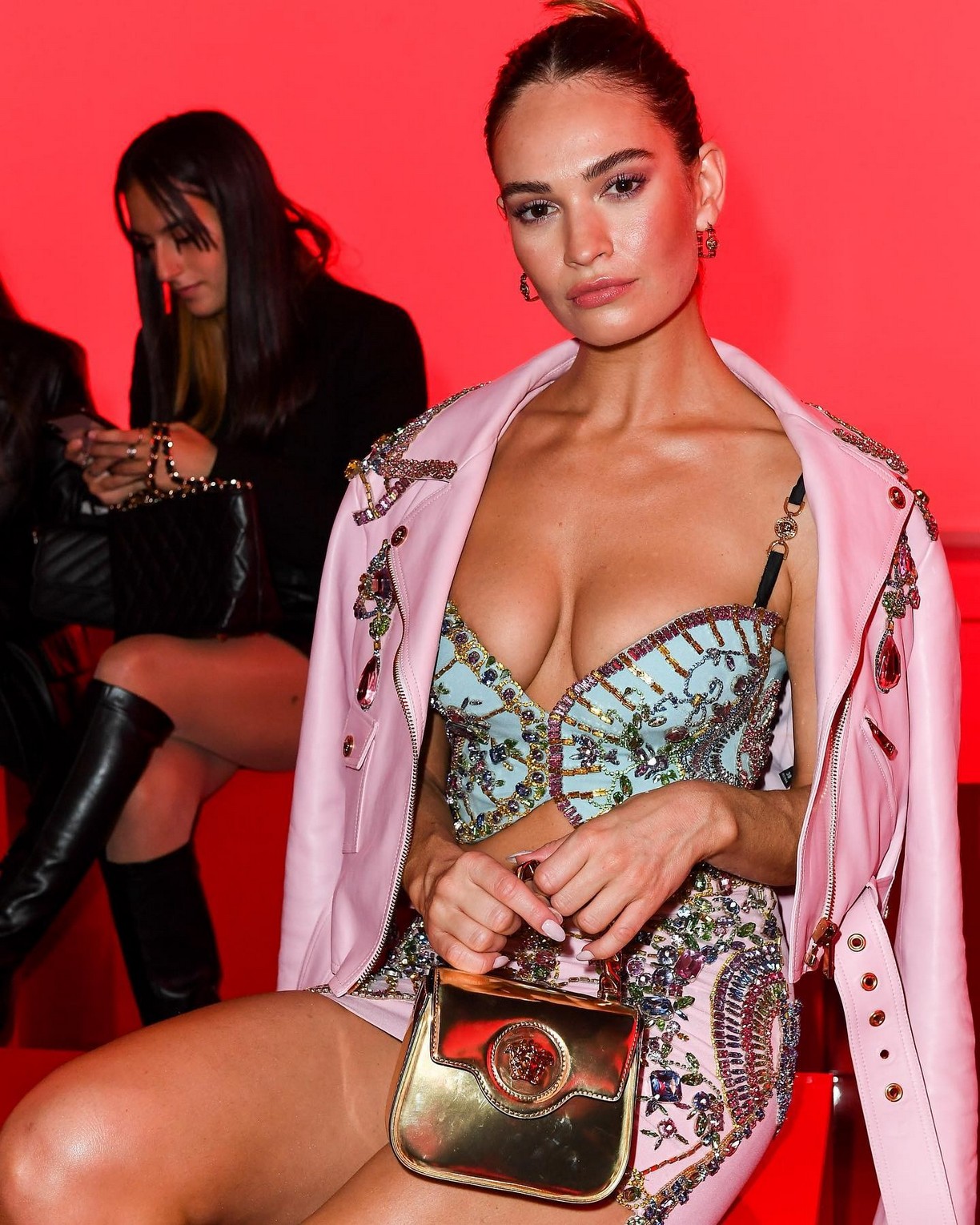 lily-james-upskirt-hot-thefappening-cfd-15 lily james upskirt hot thefappening cfd 15