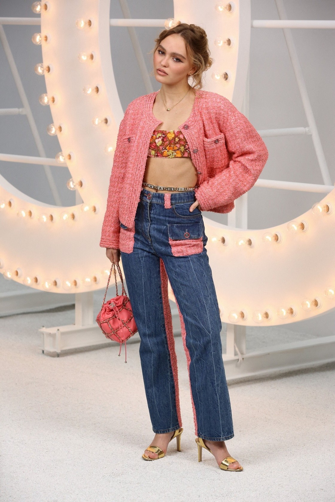 lily-rose-depp-chanel-show-2020-thefappeningpro-11 Lily-Rose Depp Sexy