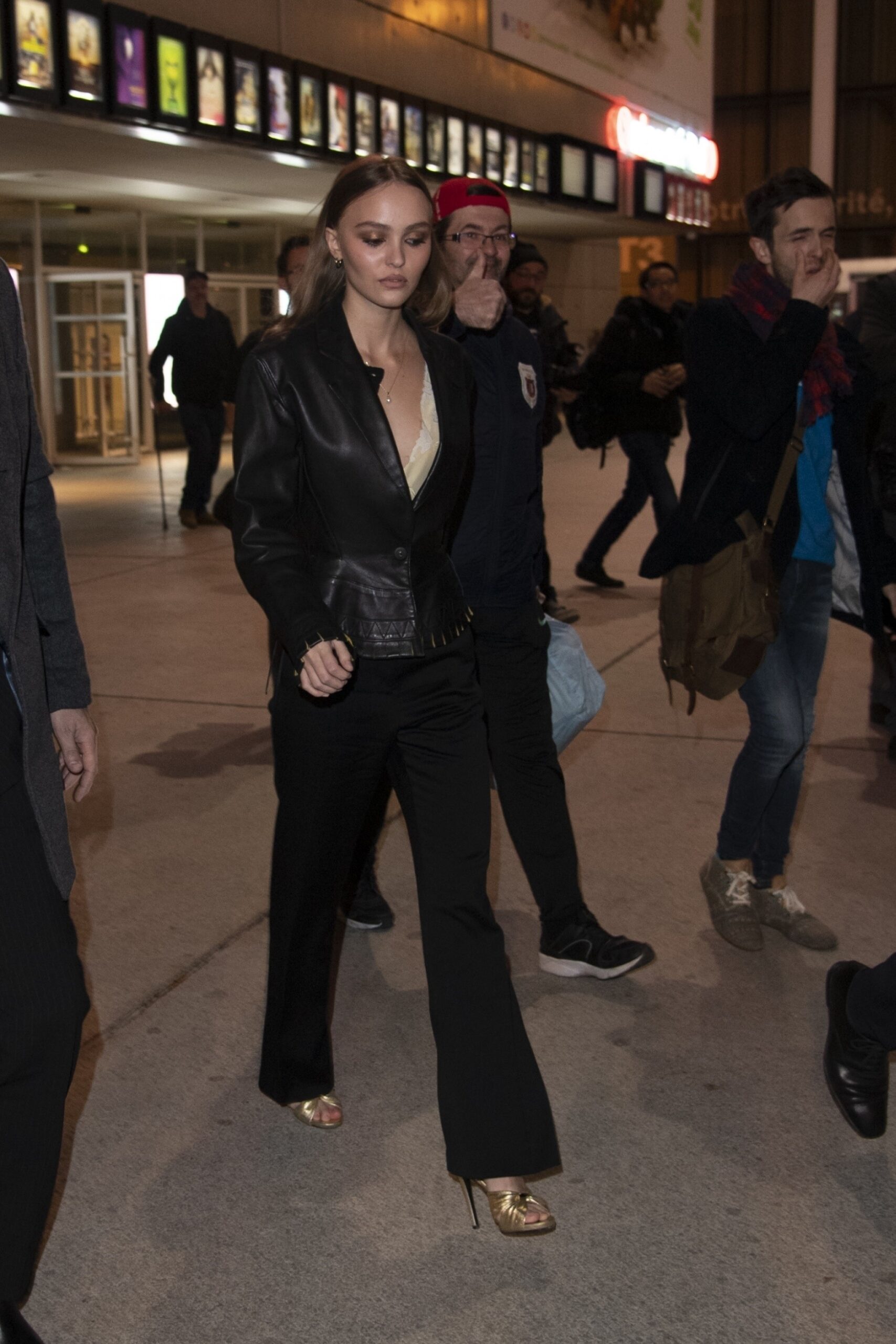 lily-rose-depp-les-fauves-premiere-7 lily rose depp les fauves premiere 7 scaled